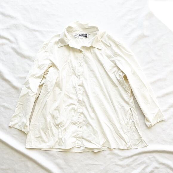 Carlie’s Court Oversized White Button Down Top - Picture 1 of 4